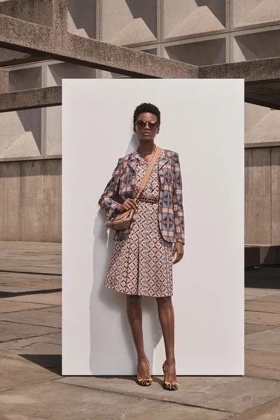 Look 17